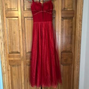 Red sparkly prom dress. Size US 4